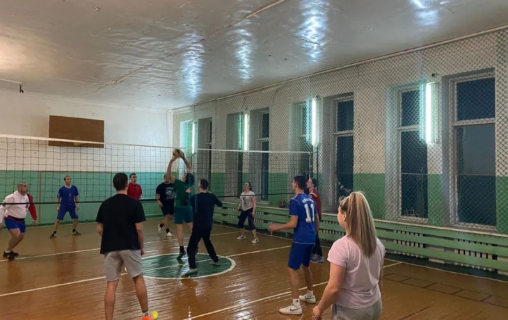 Новогодний турнир по волейболу Новогодний турнир по волейболу