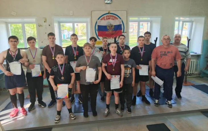 Первенство по пауэрлифтингу (классический) МБУ ДО «Спортивная школа Рыбинского района», посвящённое 80-ой годовщине Победы в Великой Отечественной войне 1941-1945гг Первенство по пауэрлифтингу (классический) МБУ ДО «Спортивная школа Рыбинского района», посвящённое 80-ой годовщине Победы в Великой Отечественной войне 1941-1945гг