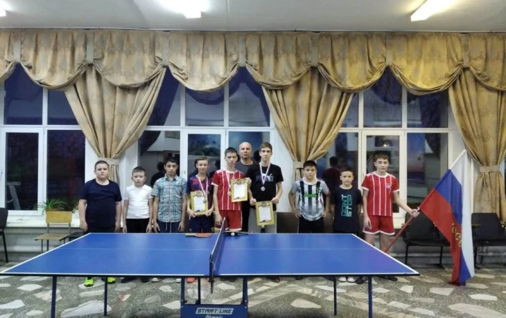 Соревнования по настольному теннису Соревнования по настольному теннису
